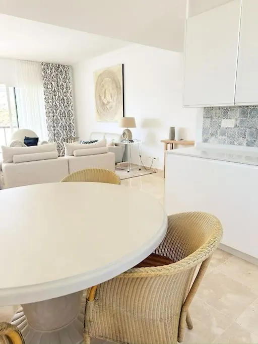Oceanview Luxury Penthouse Apartment Estepona 0*,  Spain