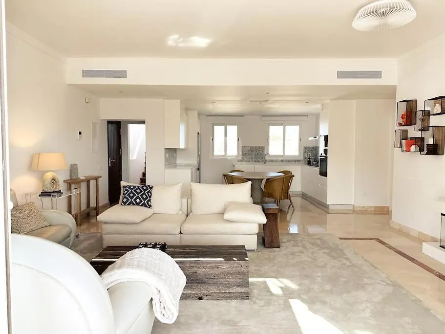 Oceanview Luxury Penthouse Apartment Estepona Spain