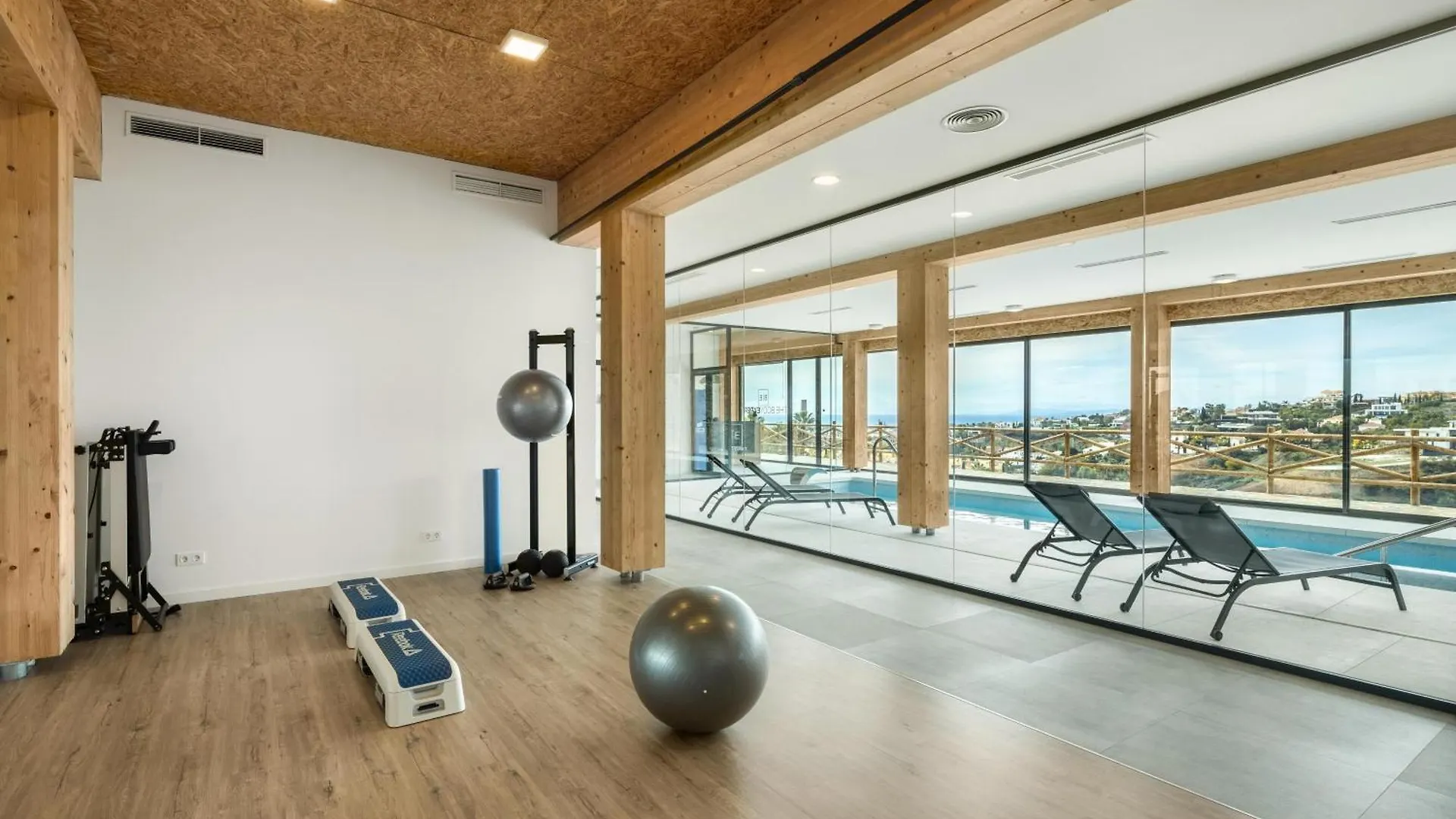 Oceanview Luxury Penthouse Apartment Estepona